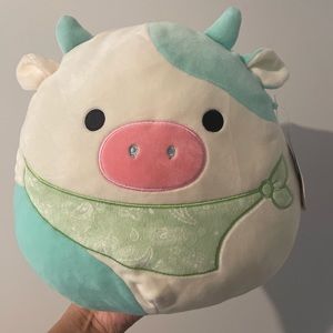 Belana Cow Squishmallow